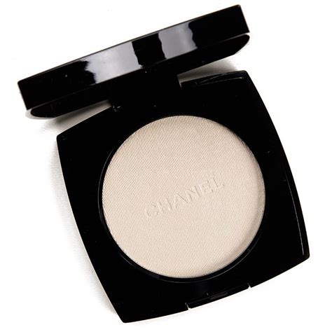 buy chanel white opal illuminator